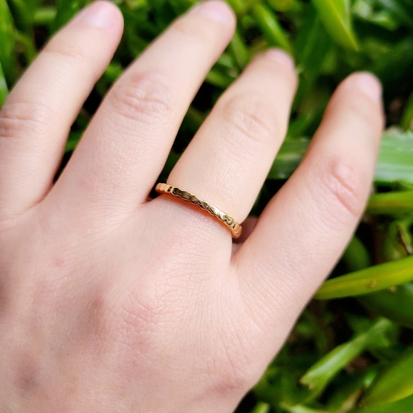 New Gold Textured Ring Band, sz 5.75 - Picture 4 of 7